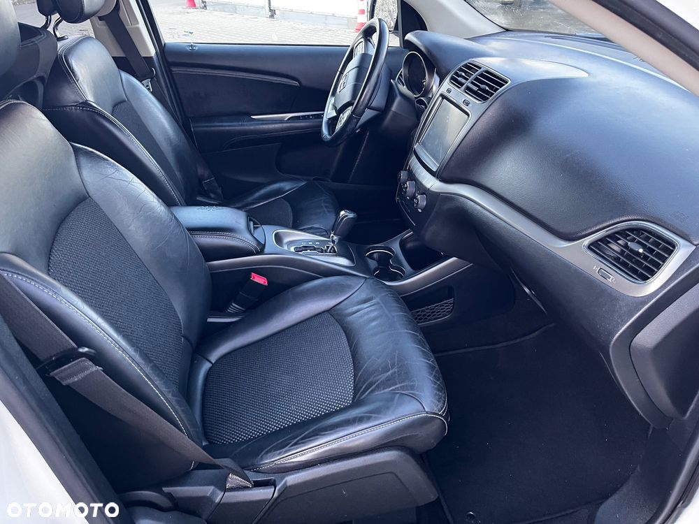 Dodge Journey - 12