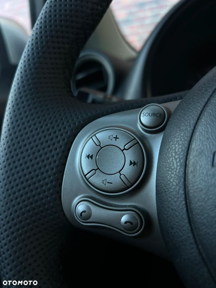 Nissan Micra - 25