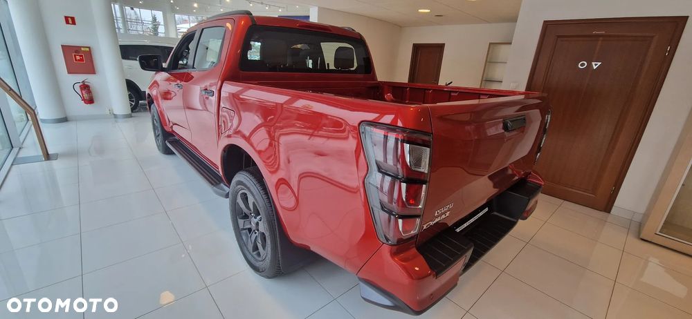 Isuzu D-Max 1.9 DC LSE - 8