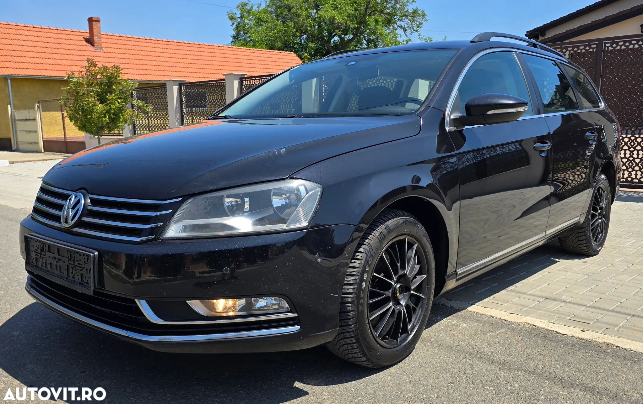 Volkswagen Passat Variant 2.0 TDI DSG BlueMotion Technology Business Edition - 1