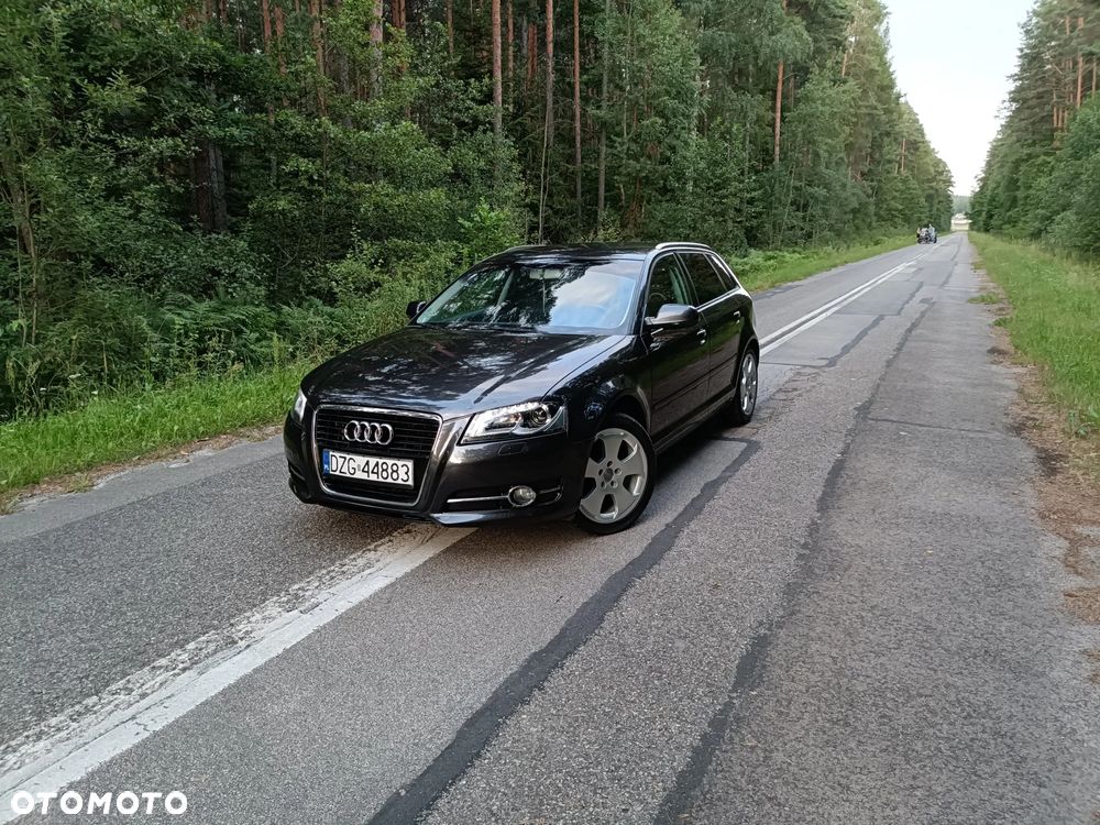 Audi A3 Sportback 2.0 TDI DPF Ambiente - 1