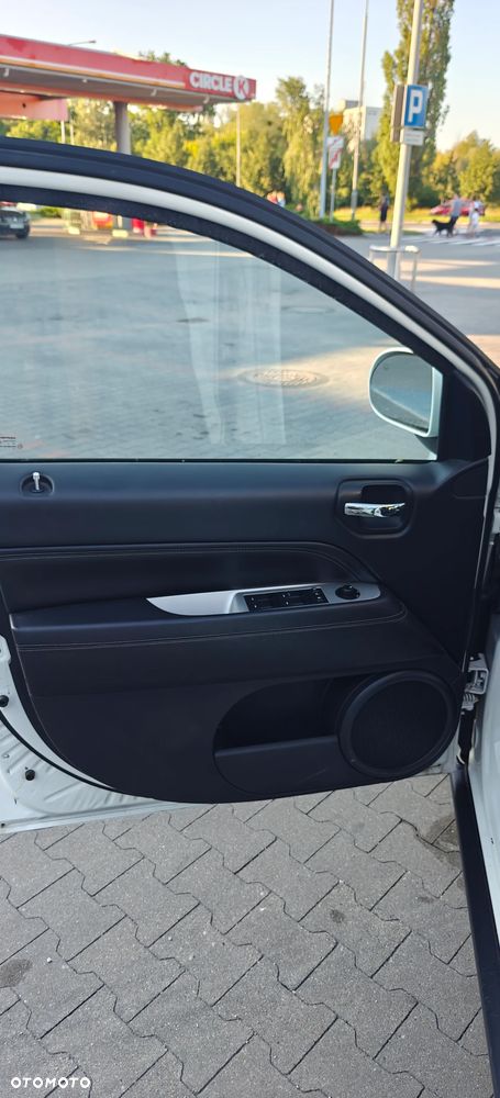 Jeep Compass - 10