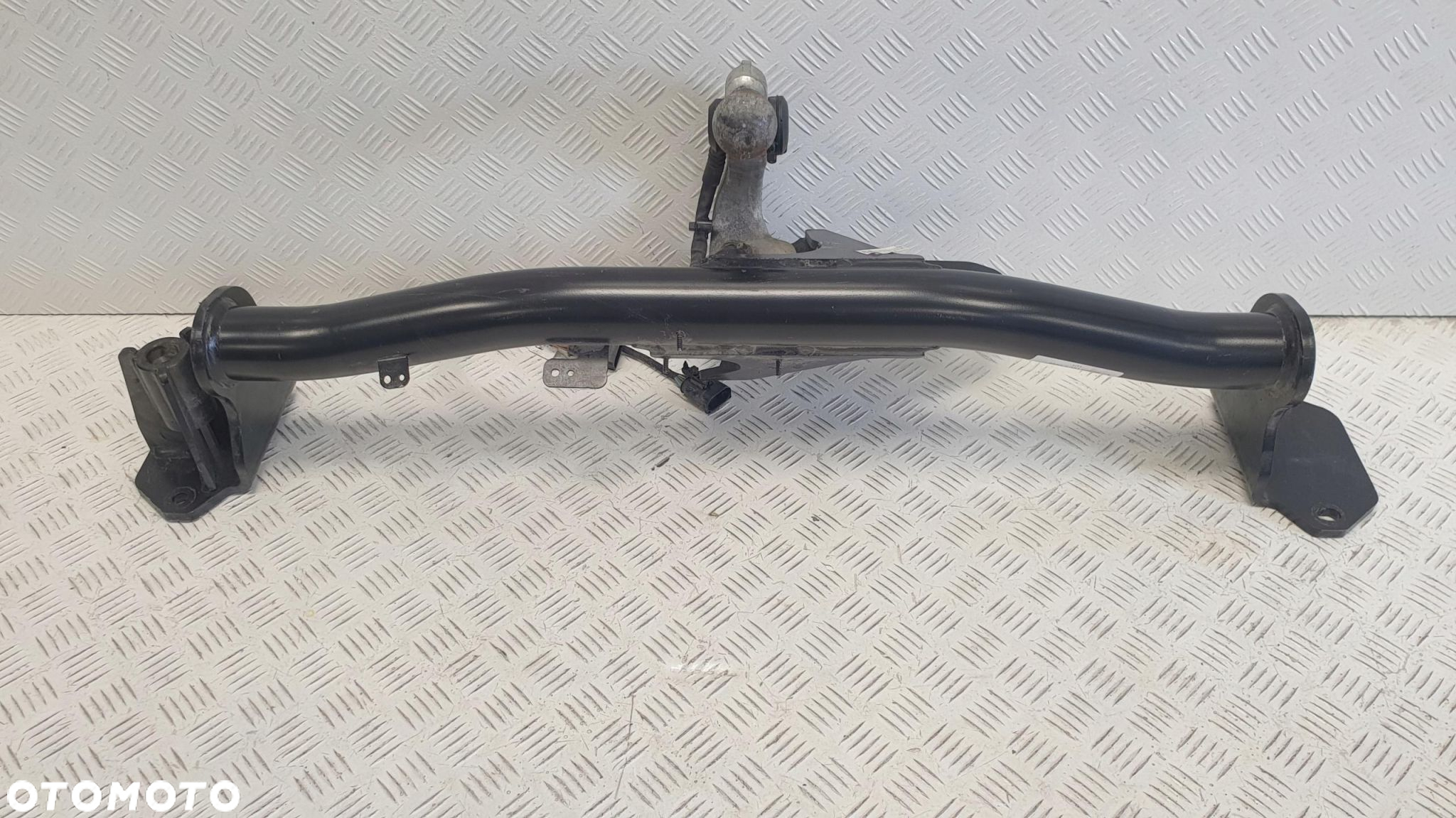 BMW X1 U11 HAK HOLOWNICZY Elektryczny 10069418-006 - 2