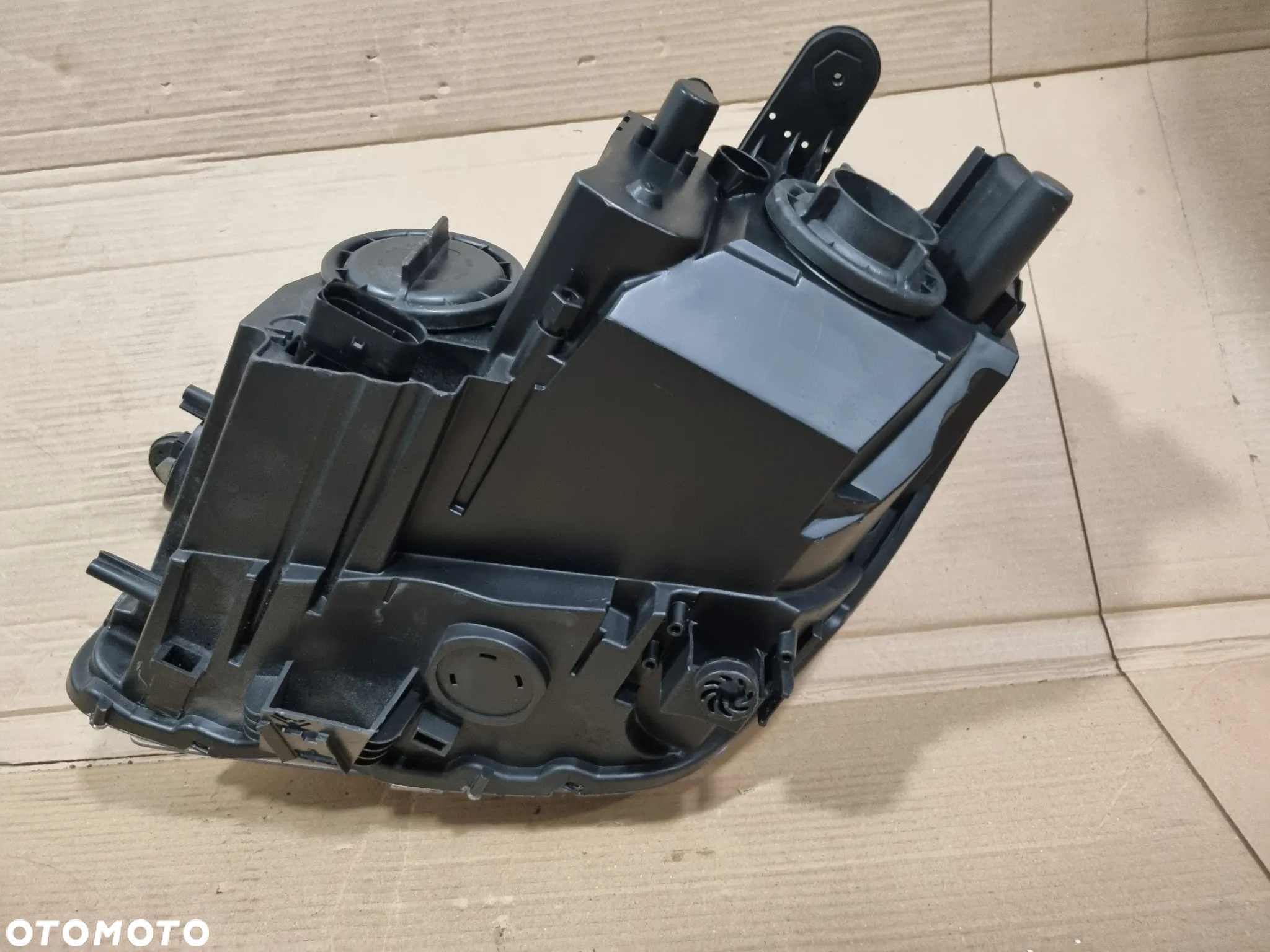 Lampa prawa Xenon Mercedes SLK W172 a1728207361 - 10