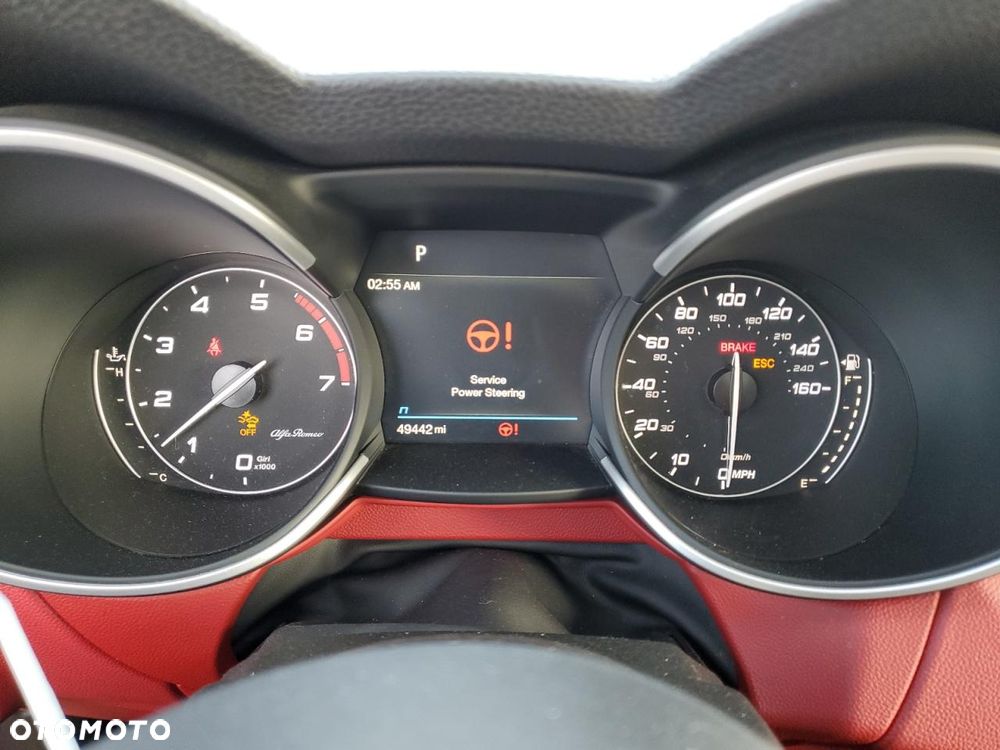 Alfa Romeo Stelvio 2.0 Turbo 16V AT8-Q4 Ti - 11