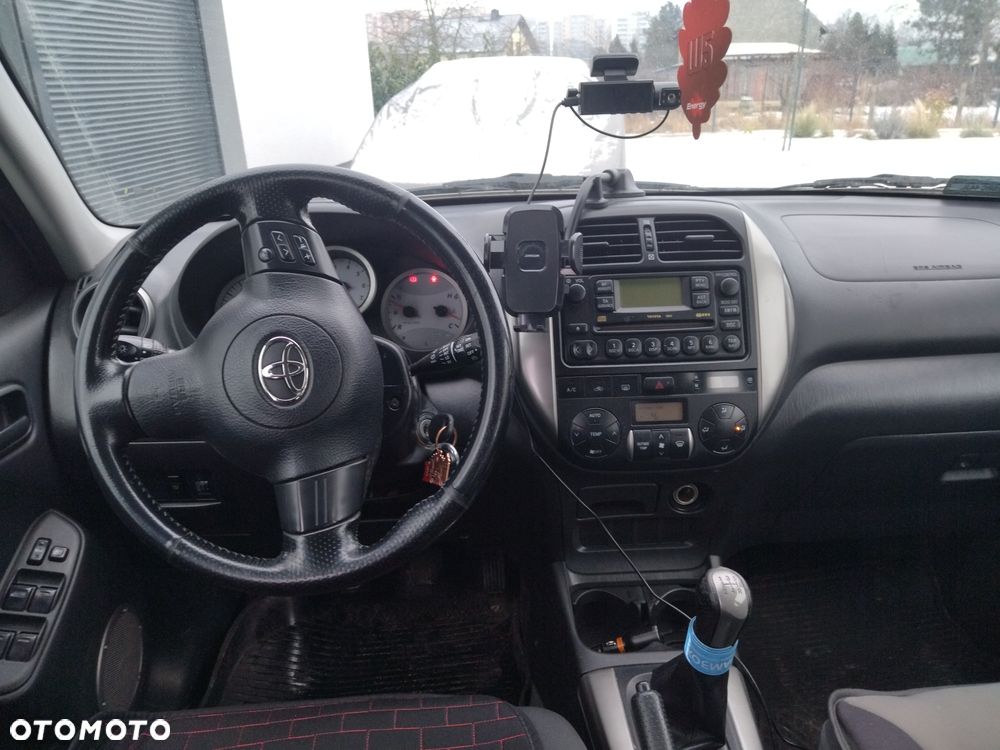 Toyota RAV4 - 2