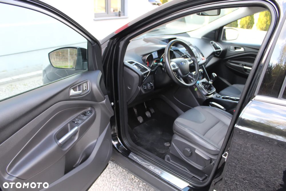 Ford Kuga 2.0 TDCi 2x4 Titanium - 15