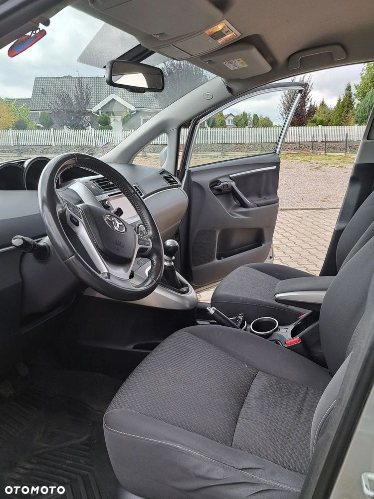 Toyota Verso 1.8 Premium EU5 7os - 14