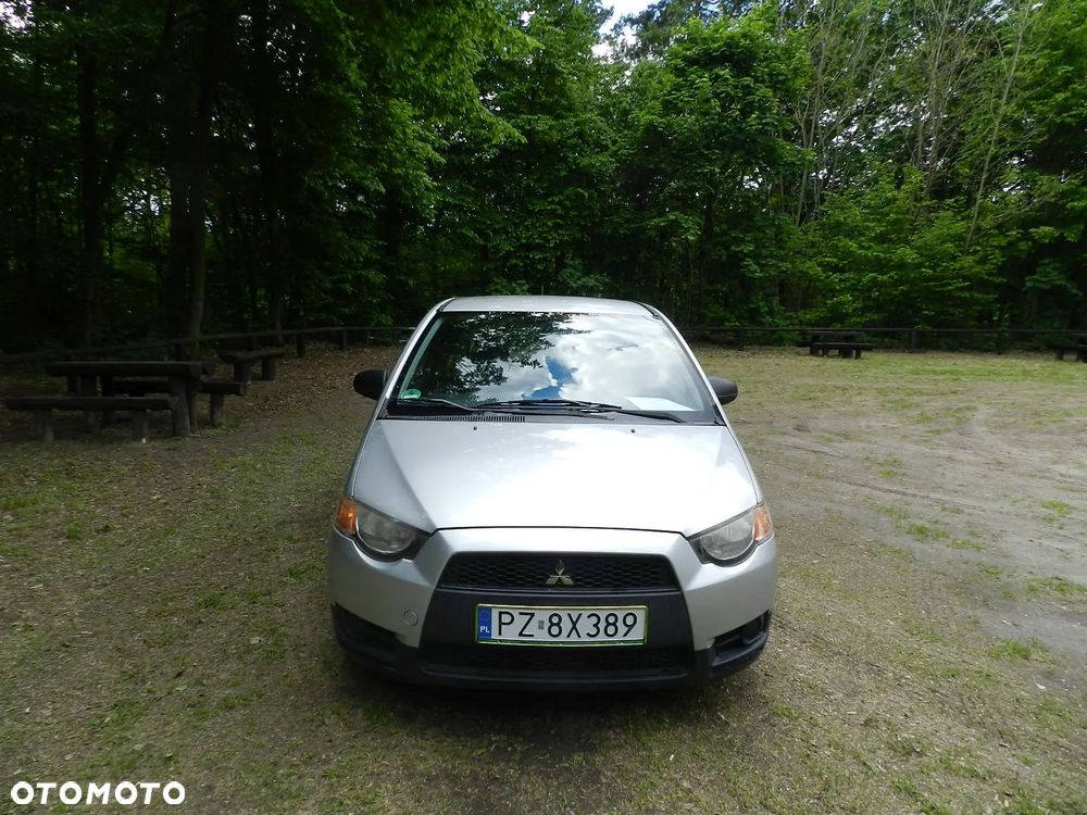 Mitsubishi Colt - 2