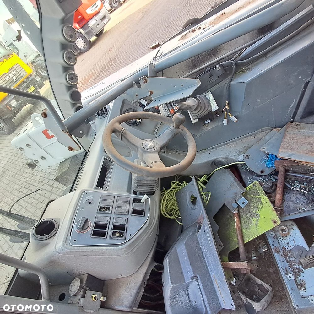 Claas scorpion 6035 - 7