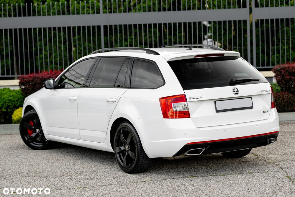 Skoda Octavia 2.0 TSI RS - 12