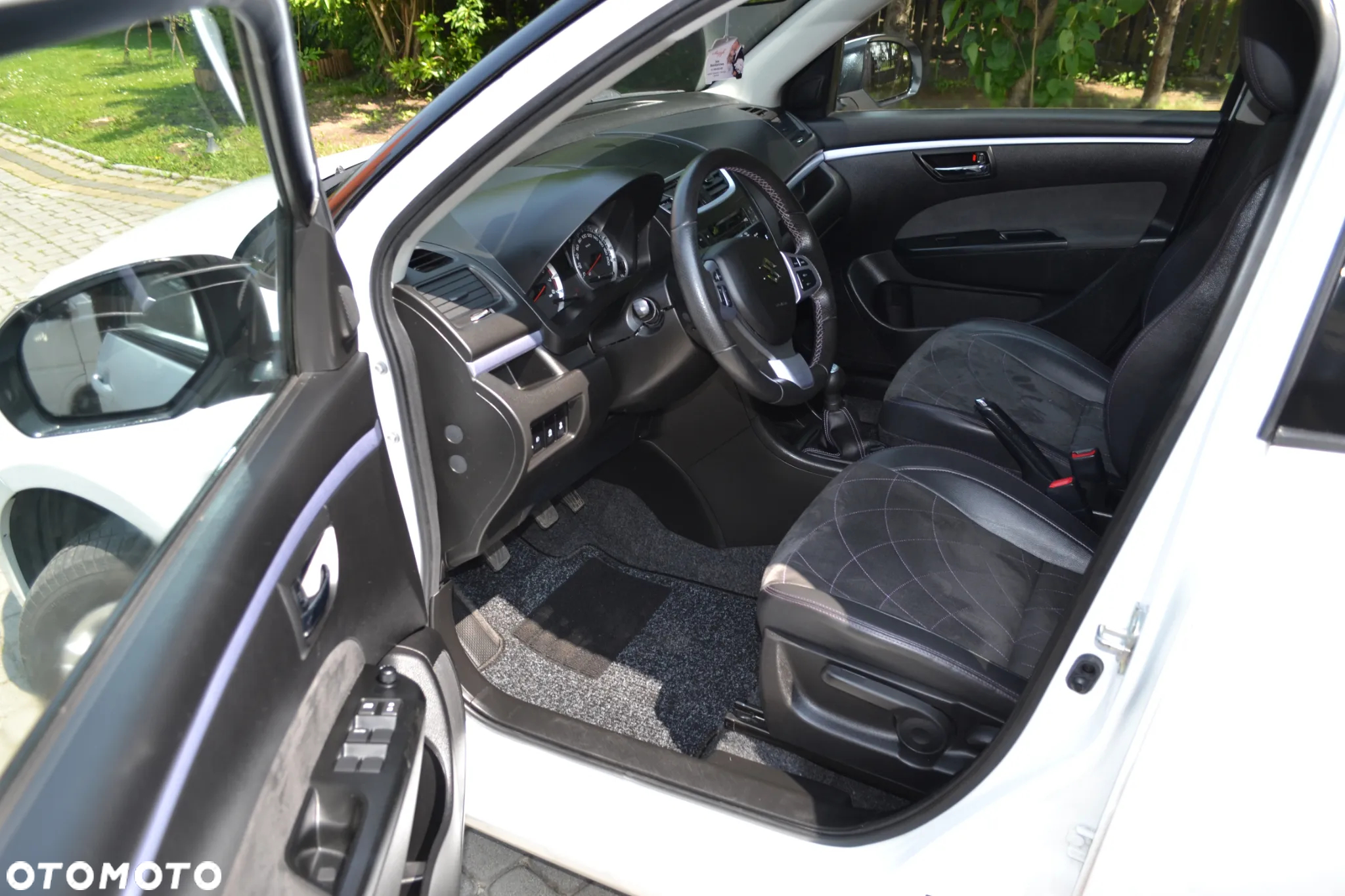 Suzuki Swift 1.2 Premium - 6