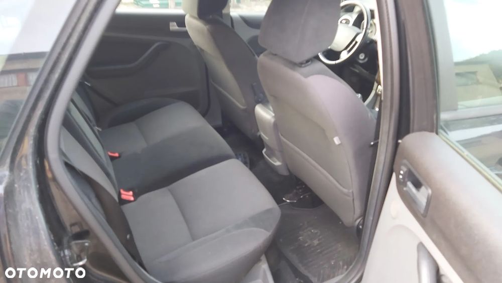 Ford Focus 1.6 Ti-VCT Ghia - 10