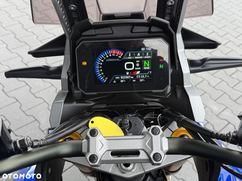 Suzuki V-STROM - 24