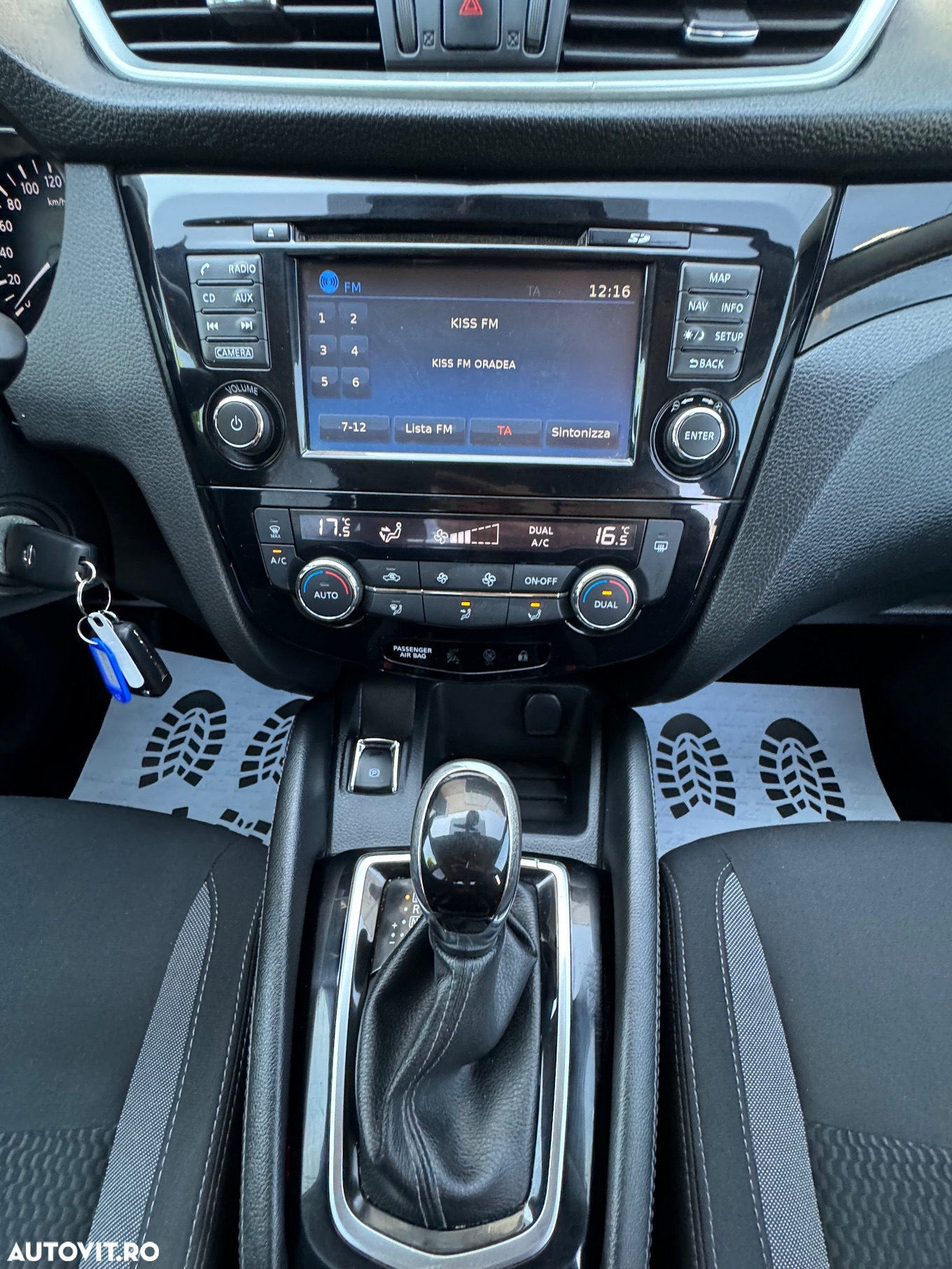Nissan Qashqai 1.6 DCI Xtronic ACENTA - 8
