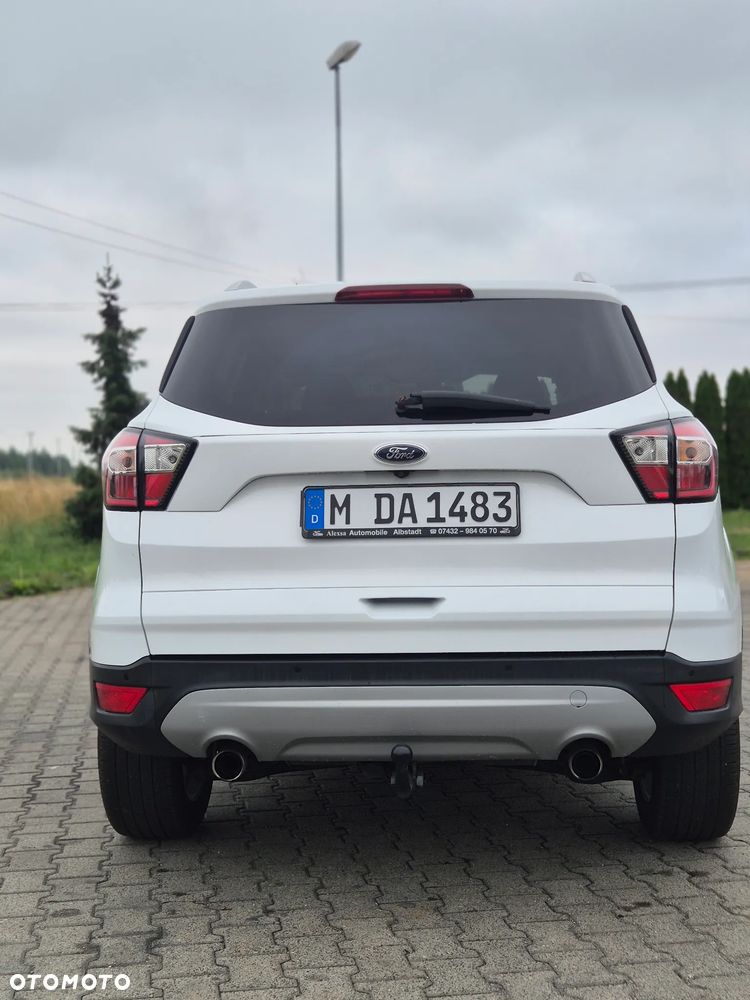 Ford Kuga 1.5 EcoBoost 2x4 Titanium - 13