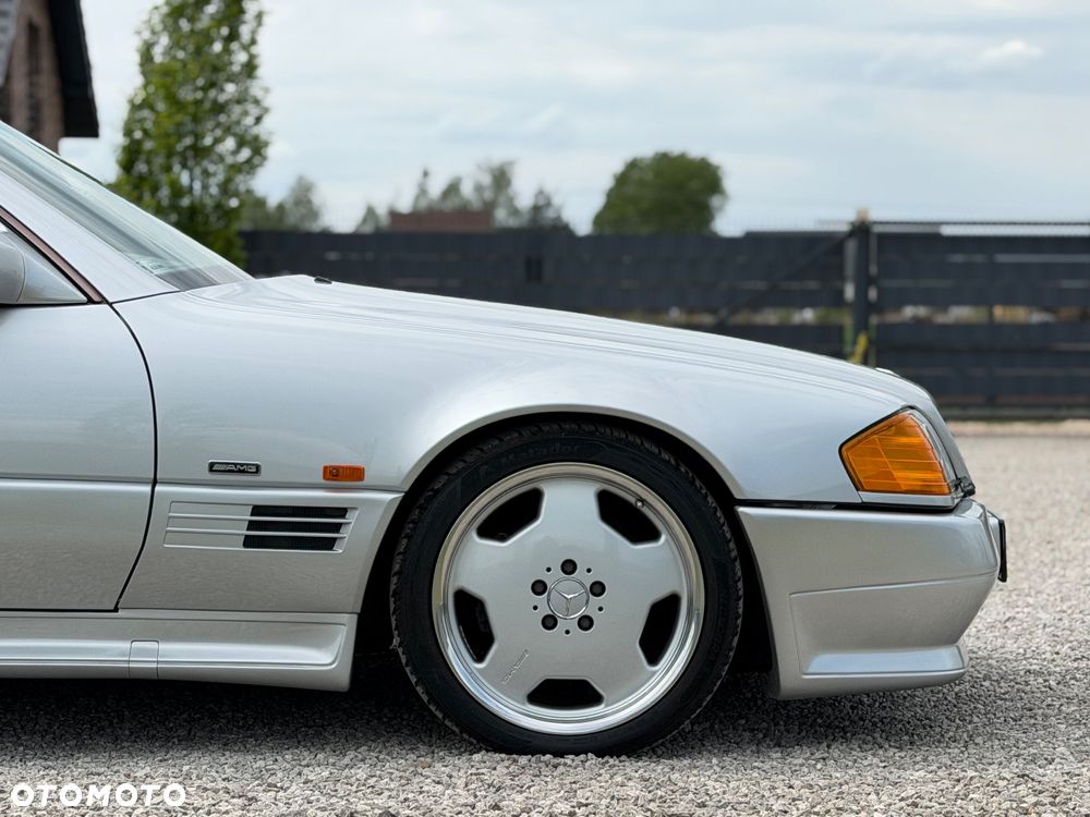 Mercedes-Benz SL - 16