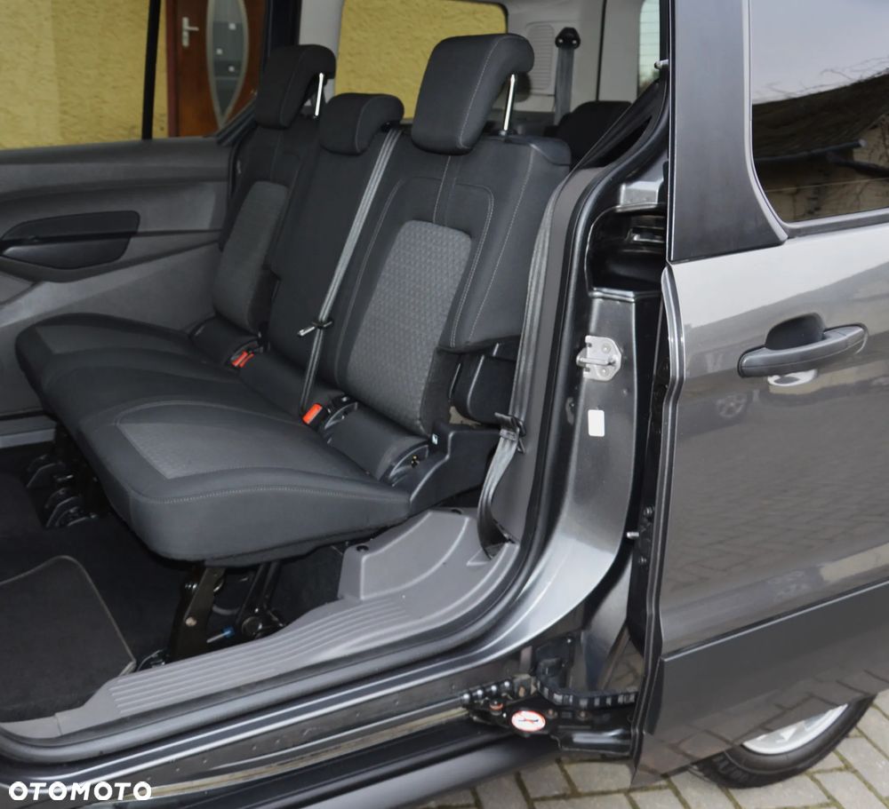 Ford Tourneo Connect - 34