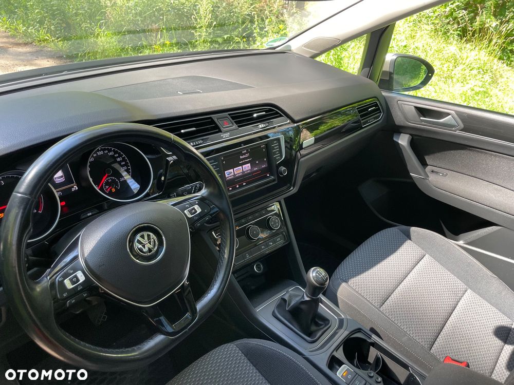 Volkswagen Tiguan - 12