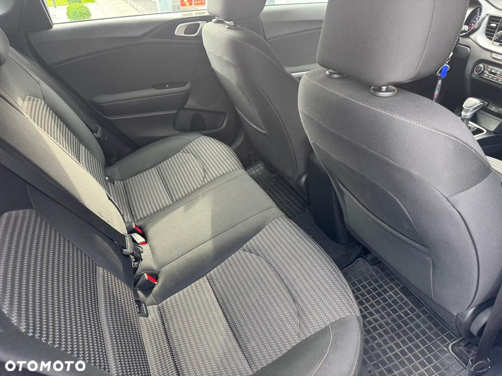 Kia Ceed 1.5 T-GDI L Business Line DCT - 13