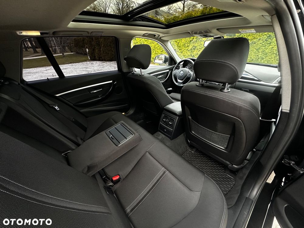 BMW Seria 3 325d Sport Line Shadow sport - 12
