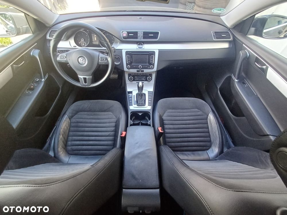 Volkswagen Passat 2.0 TDI DSG Highline - 15