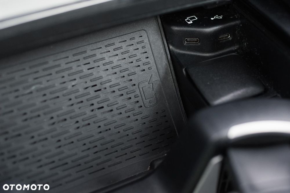 Mercedes-Benz GLS - 29