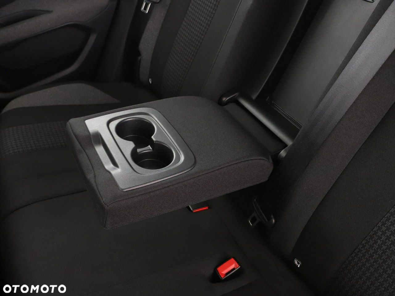 Peugeot 3008 PureTech 130 Stop & Start GPF Active Pack - 36