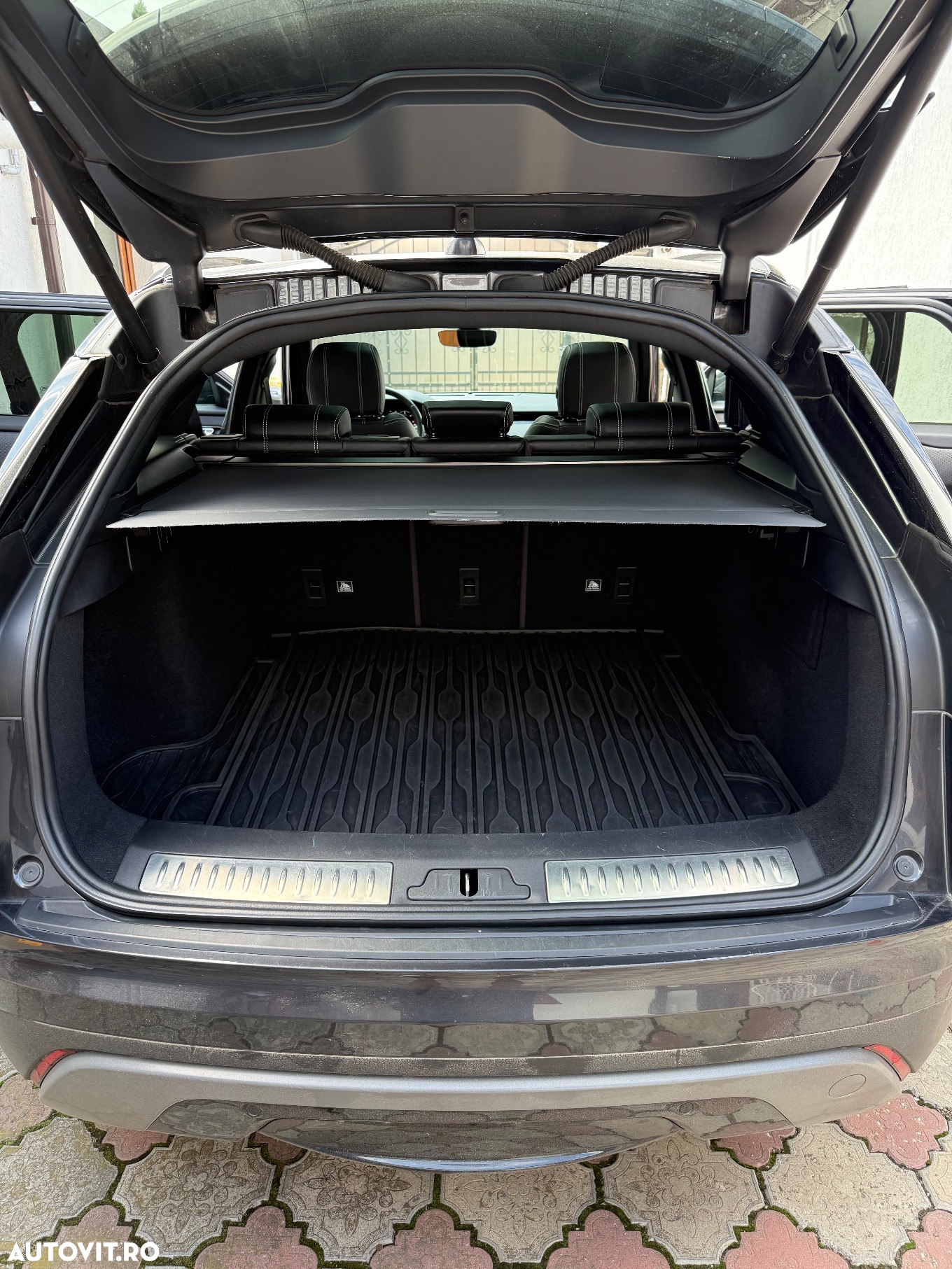 Land Rover Range Rover Velar 2.0 R-Dynamic S - 23