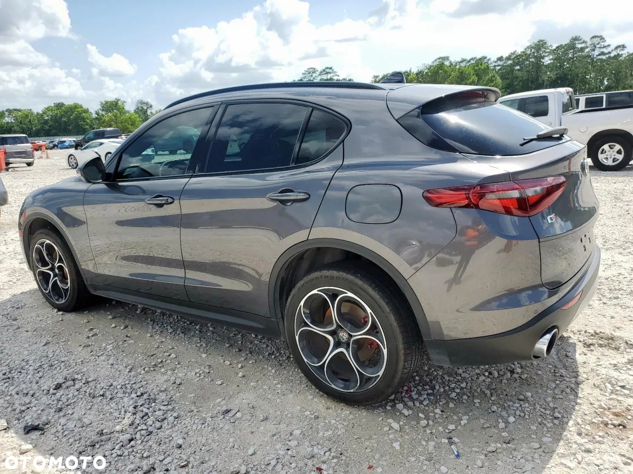 Alfa Romeo Stelvio 2.0 Turbo 16V AT8-Q4 Veloce Ti - 4