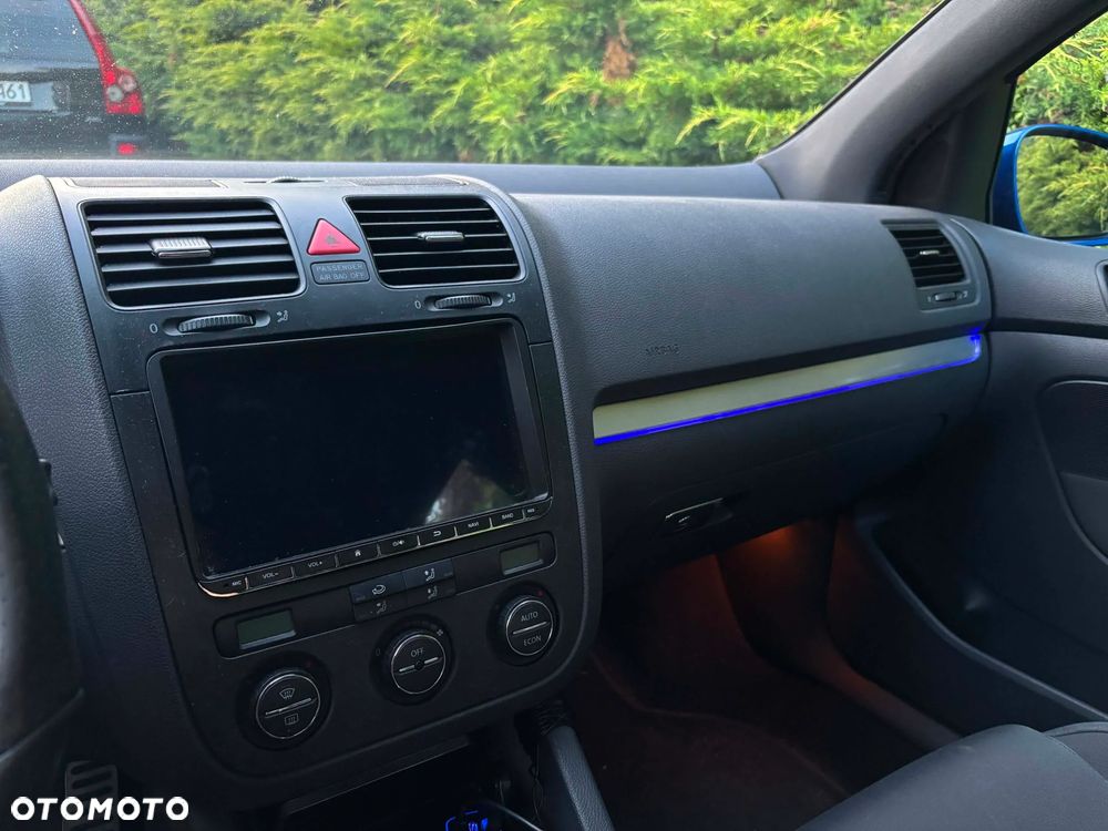 Volkswagen Golf 2.0 GTI - 12