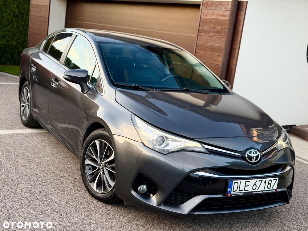 Toyota Avensis 2.0 Prestige MS - 19