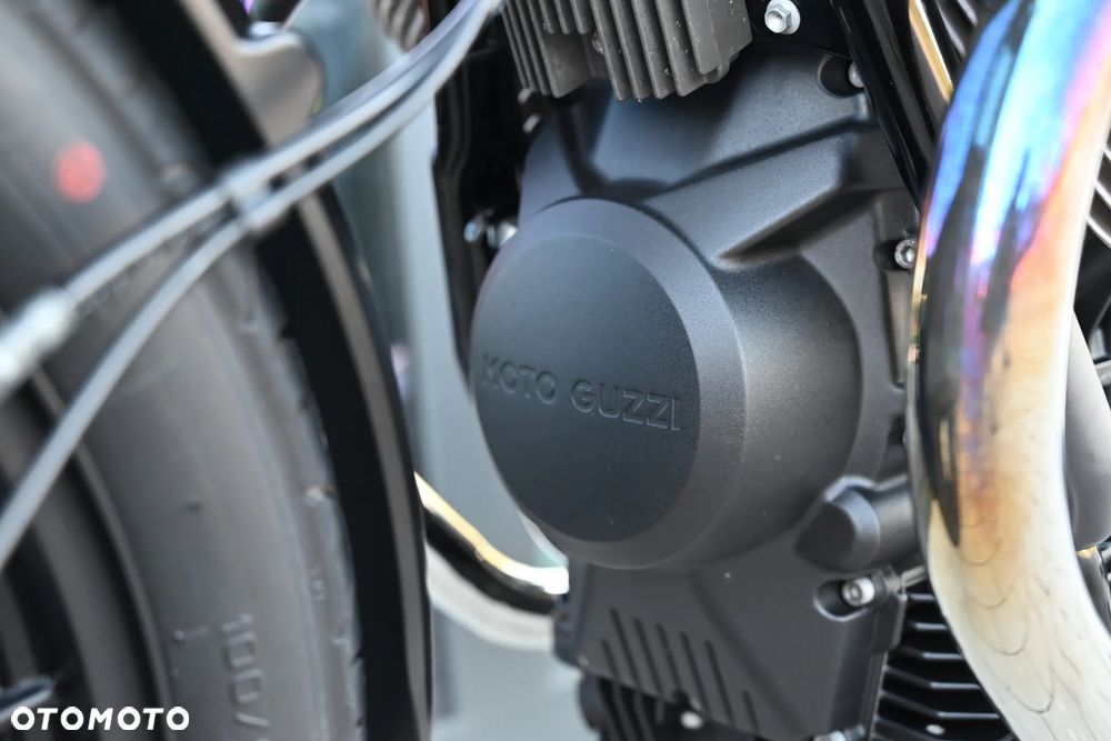 Moto Guzzi V7 - 36