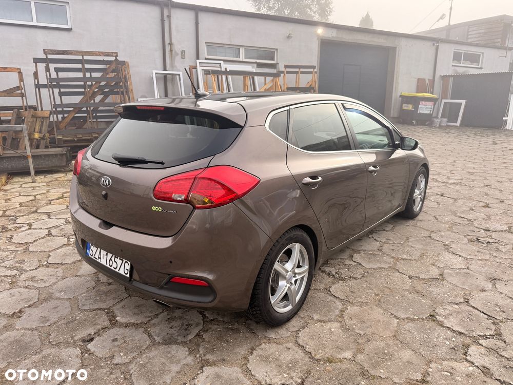 Kia Ceed 1.4 CVVT - 4