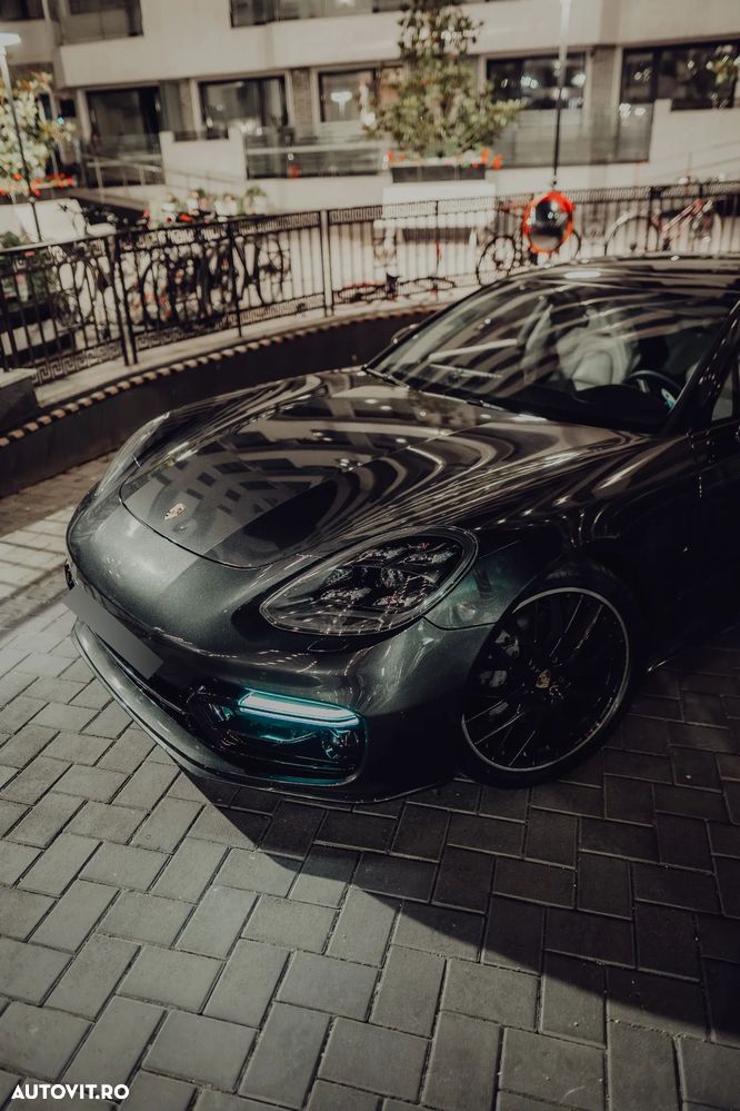 Porsche Panamera 4S - 4