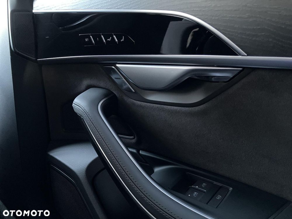 Audi A8 60 TFSI e Quattro Tiptronic - 24