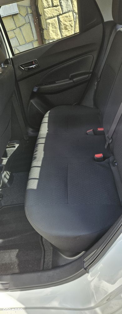 Suzuki Swift 1.2 Premium Plus - 30