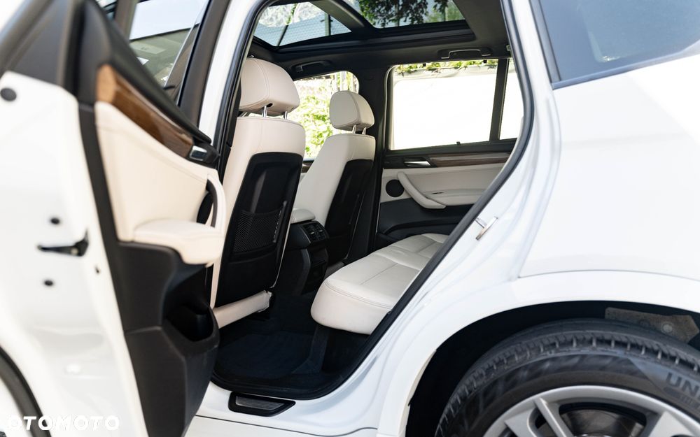 BMW X3 35i xDrive - 16