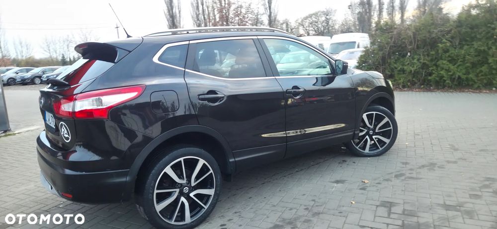 Nissan Qashqai 1.6 dCi 4 x 4 DPF Start/Stop tekna - 15