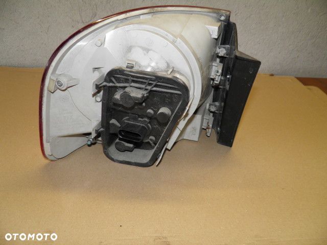 LAMPA TYLNA VW TOUAREG 7L6945096L - 6
