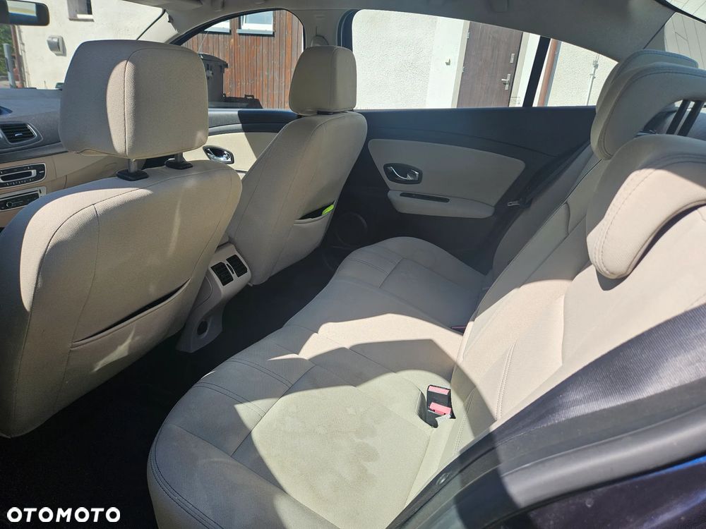 Renault Fluence 1.6 16V Dynamique - 8