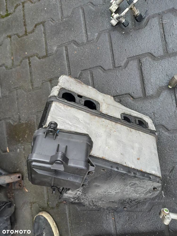 Obudowa bezpieczników VW T5 1.9 TDI - 2
