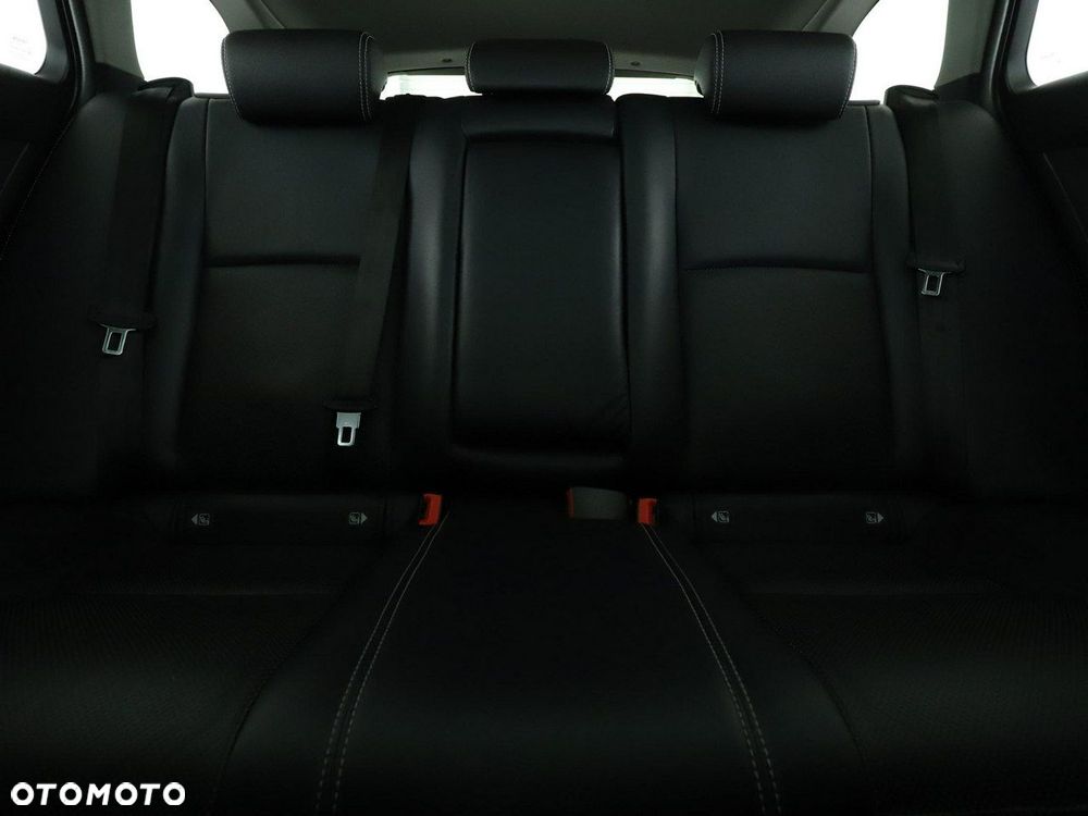 Toyota Avensis 2.0 D-4D Prestige - 18