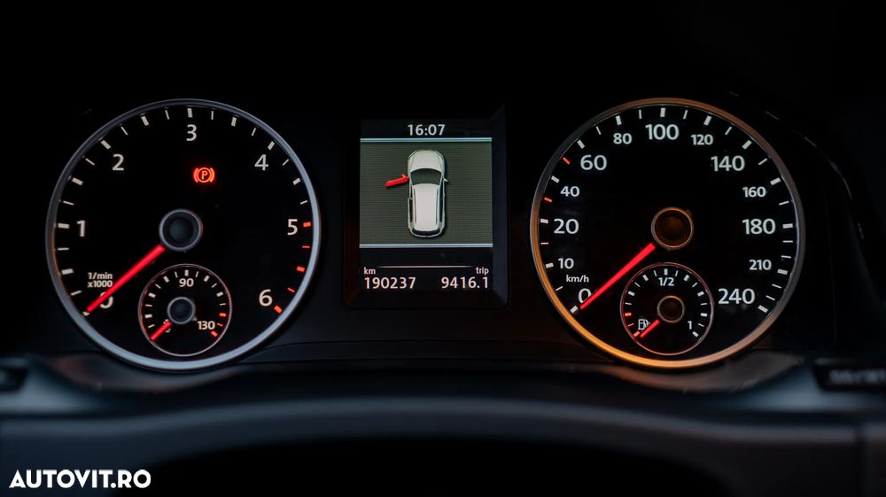 Volkswagen Tiguan 2.0 TDI DPF 4Motion BlueMotion Technology DSG Sport & Style - 21