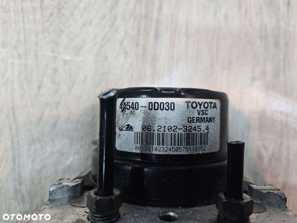 toyota yaris iii 12-19 pompa abs - 2