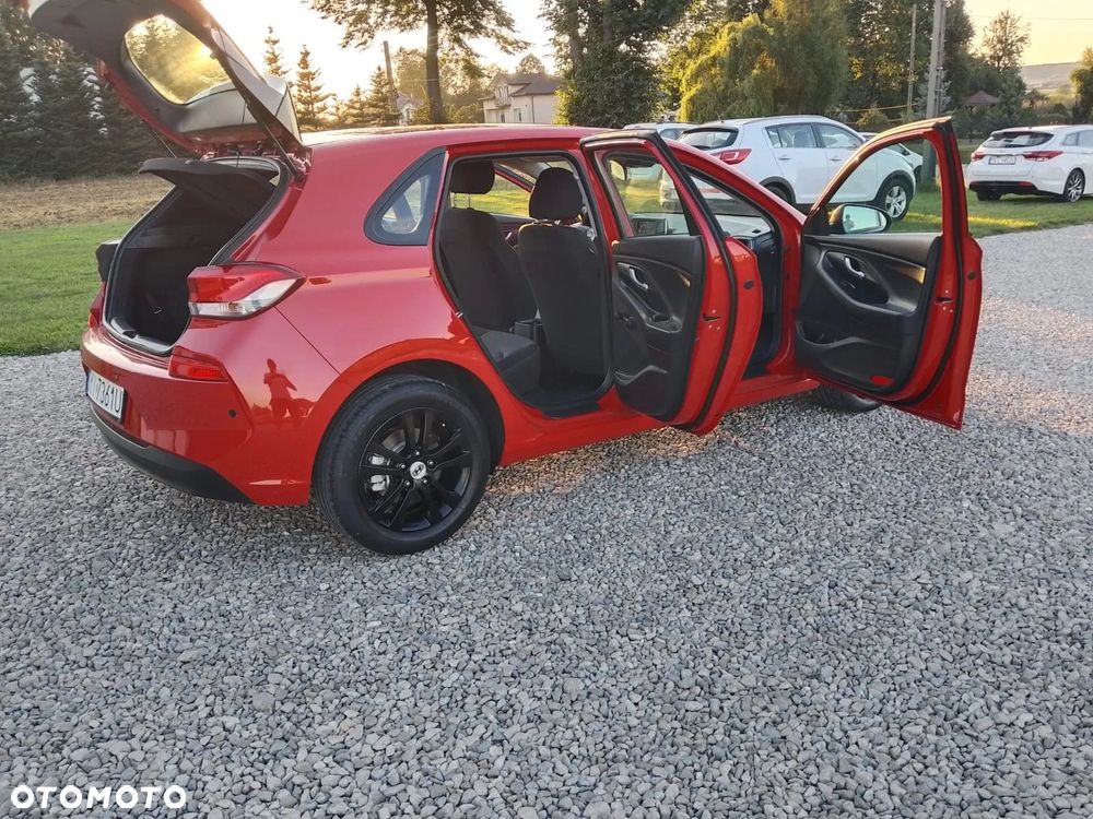 Hyundai i30 blue 1.4 Classic - 14