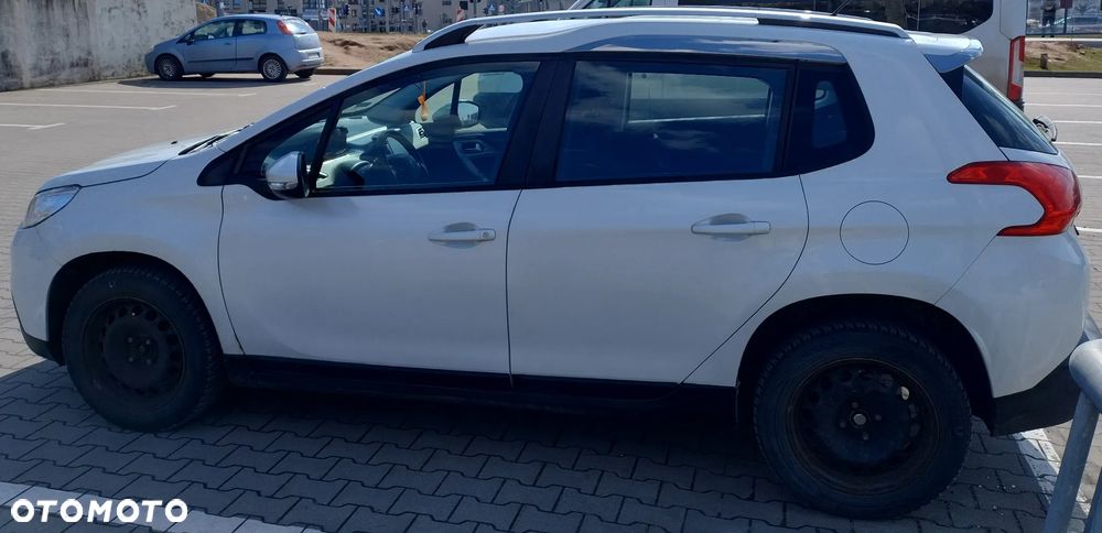 Peugeot 2008 1.6 VTi Allure - 3