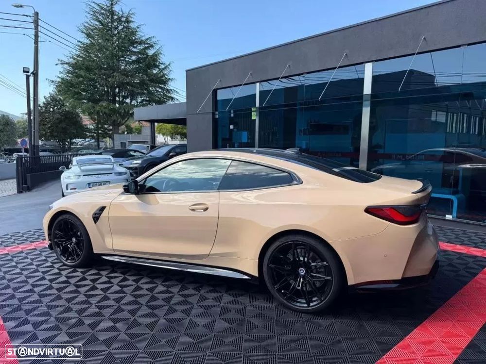BMW M4 Competition Pack 50 anos M - 6