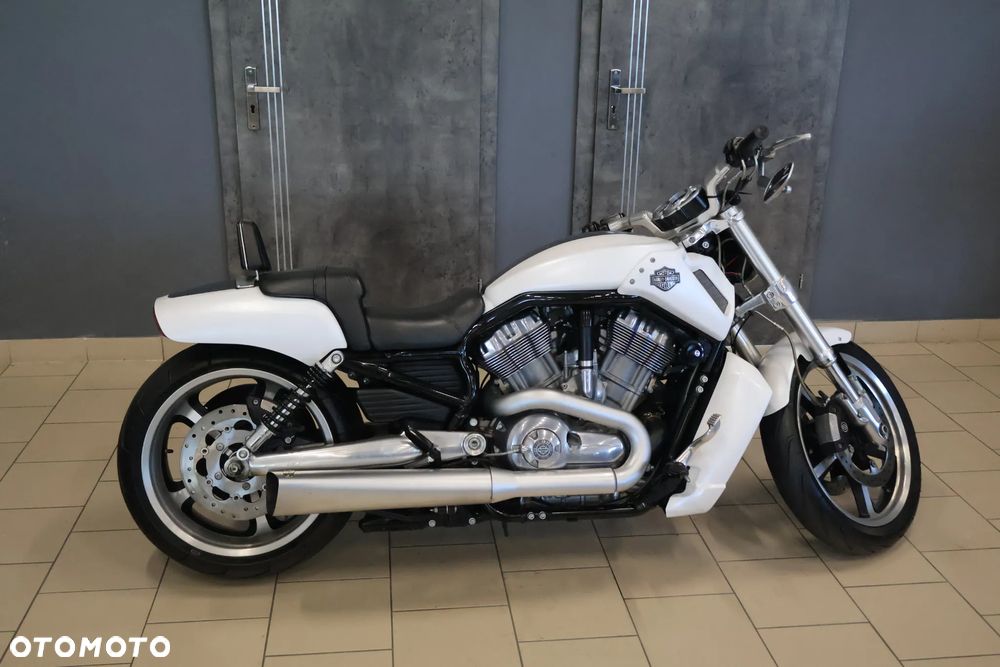 Harley-Davidson V-Rod Muscle - 5