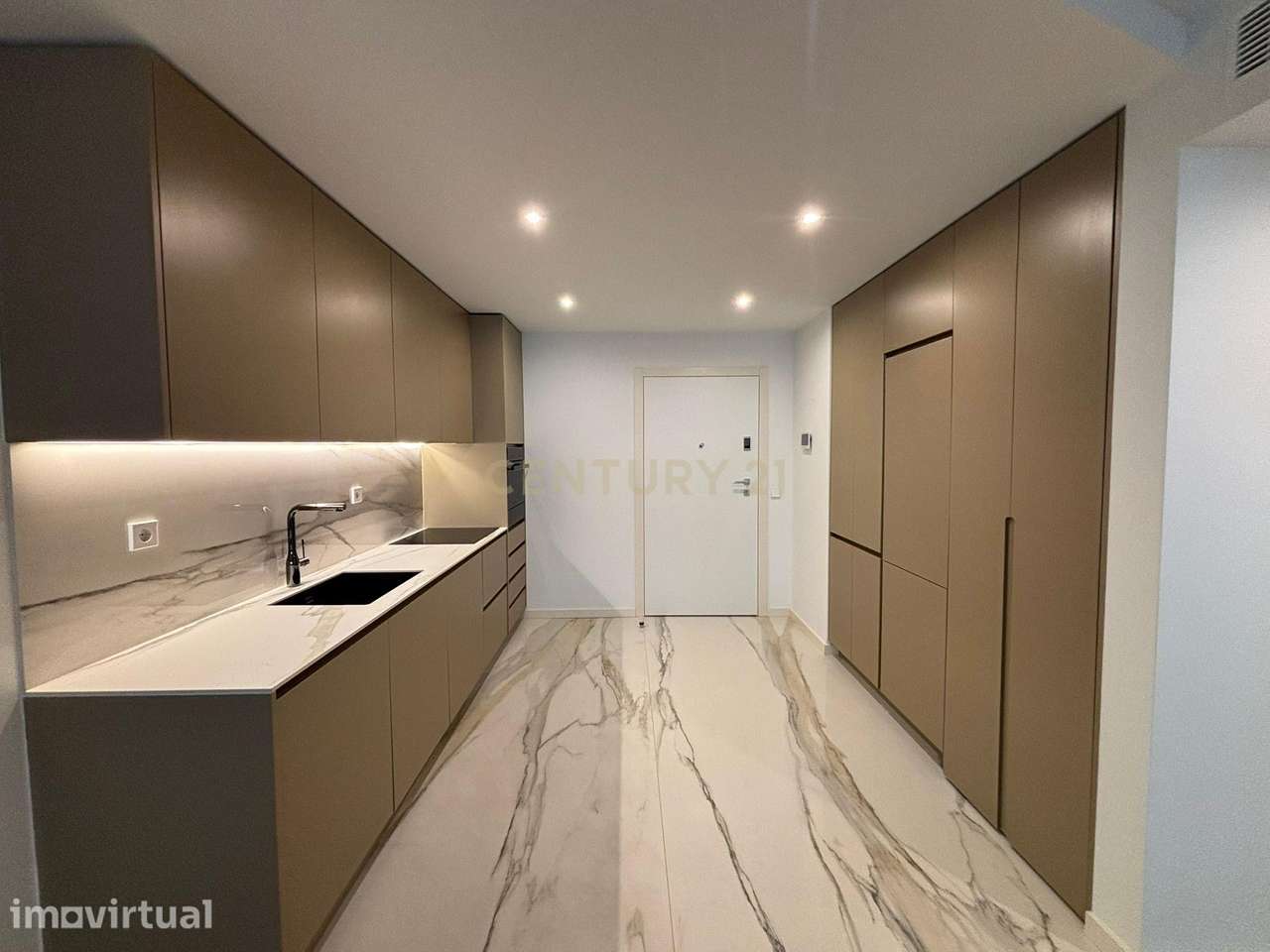 Apartamento T1 para arrendamento - Douro Nobilis I - Grande imagem: 2/17